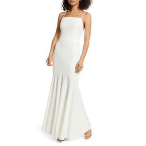 NEW Elliatt Ivory Collins Square Neck Mermaid Maxi Bridal Gown Sleeveless Size M